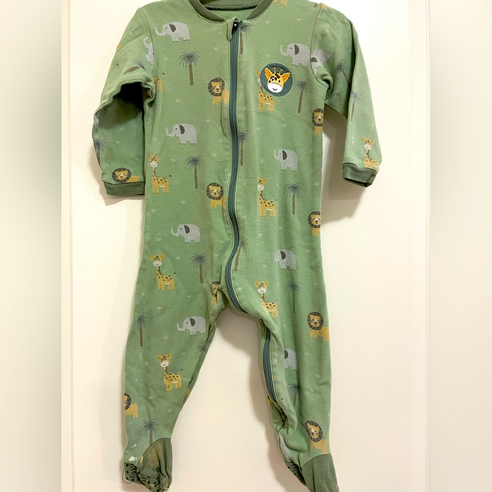 🍒4/$28🍒 Green Safari Print Tuffy Sleeper